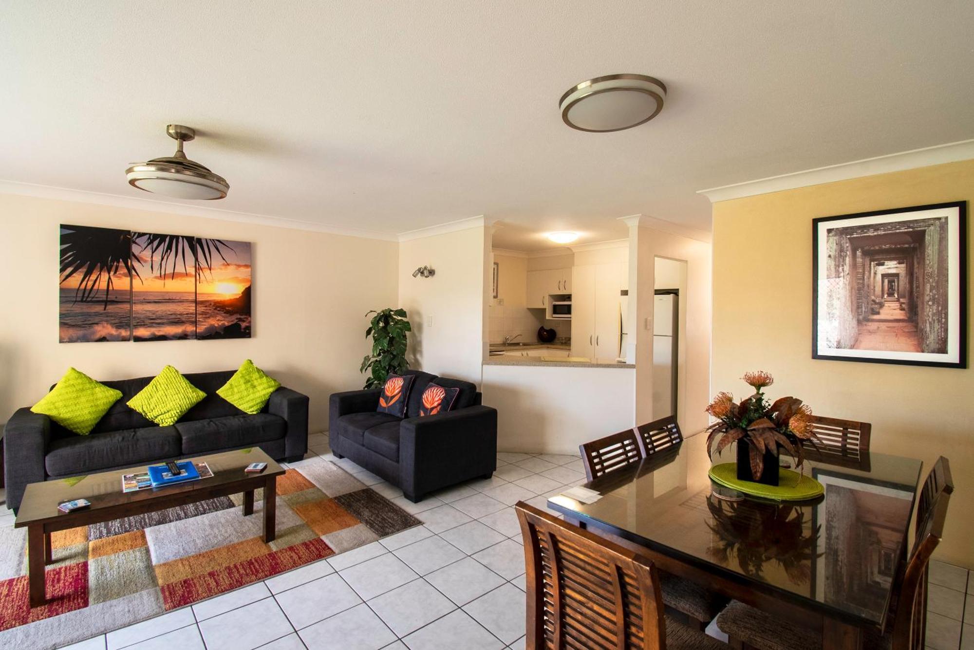 Key Largo Holiday Apartments โกลด์โคสต์ ภายนอก รูปภาพ