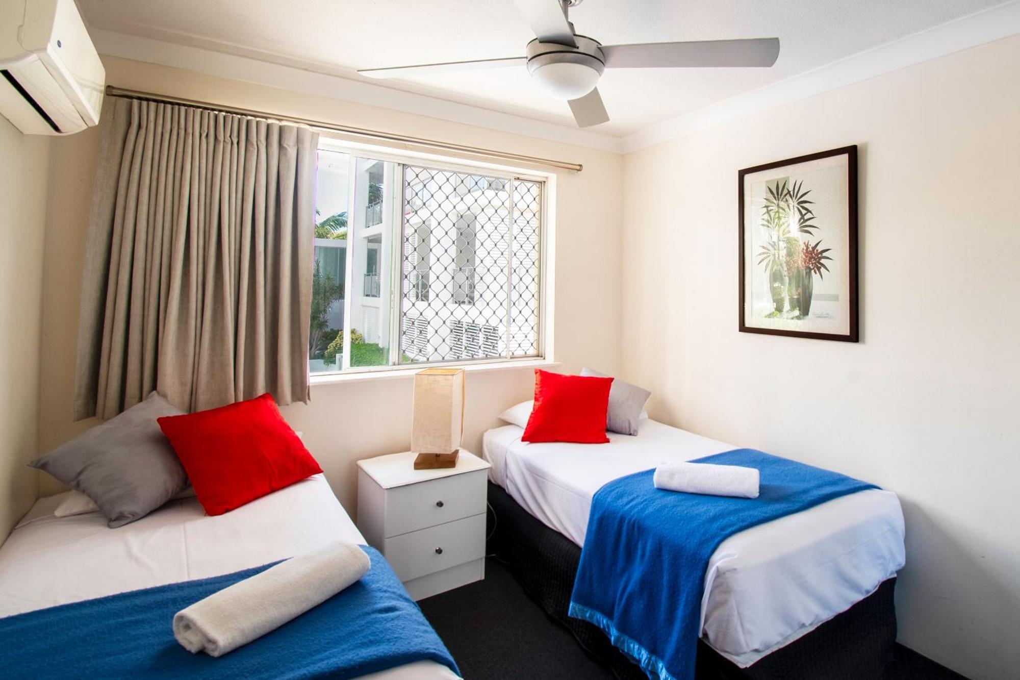 Key Largo Holiday Apartments โกลด์โคสต์ ภายนอก รูปภาพ