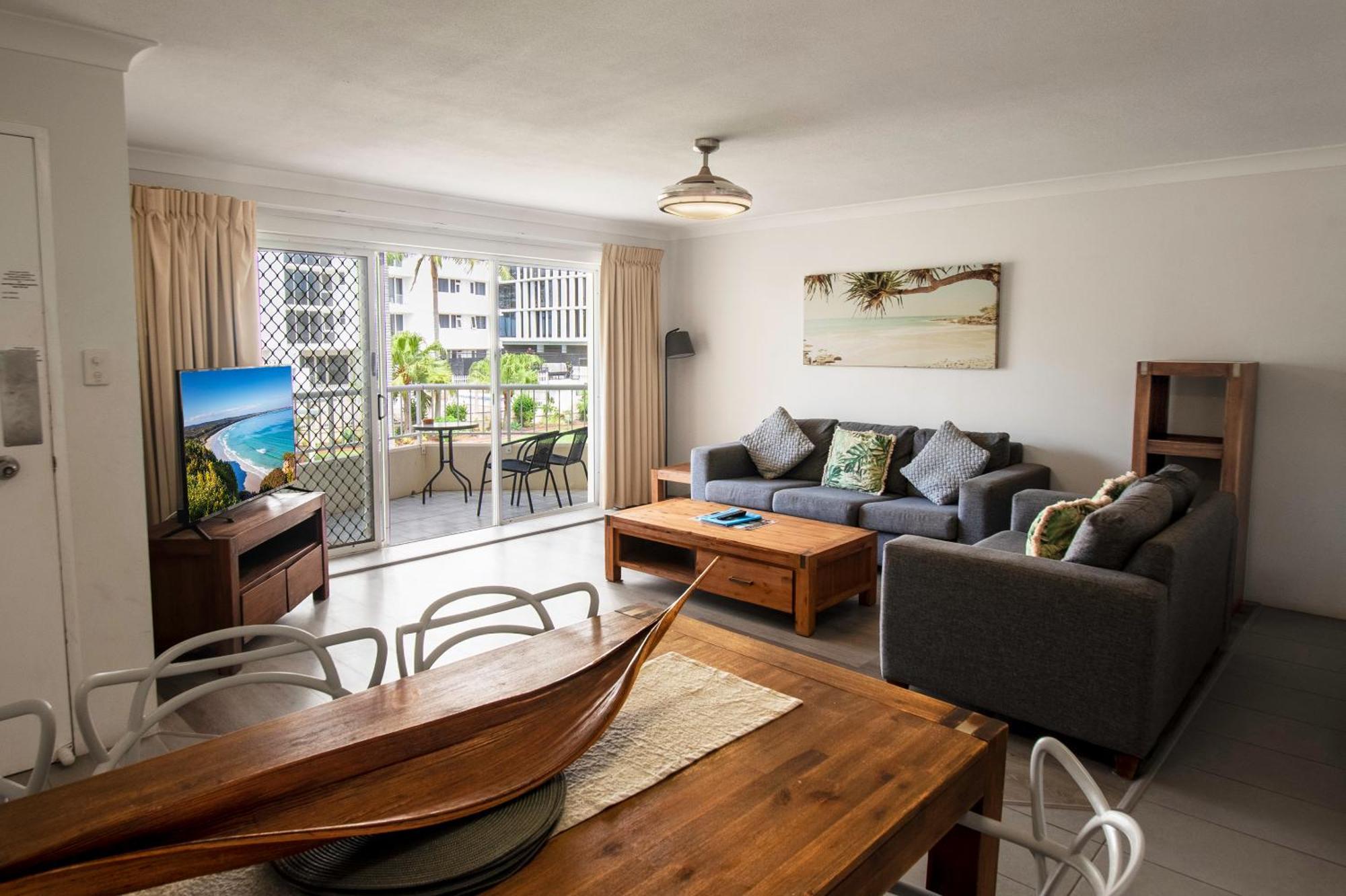 Key Largo Holiday Apartments โกลด์โคสต์ ภายนอก รูปภาพ