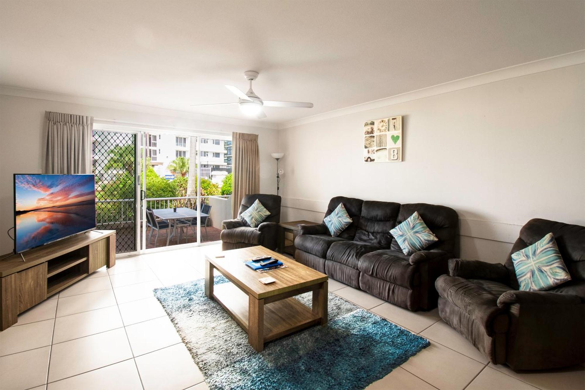 Key Largo Holiday Apartments โกลด์โคสต์ ภายนอก รูปภาพ