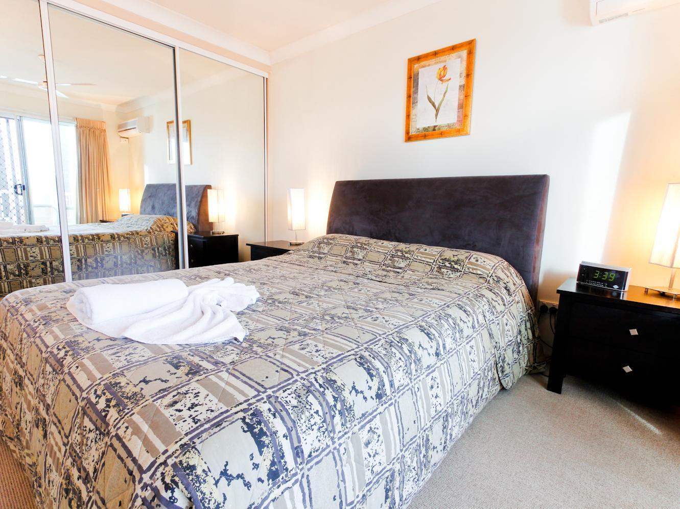 Key Largo Holiday Apartments โกลด์โคสต์ ภายนอก รูปภาพ