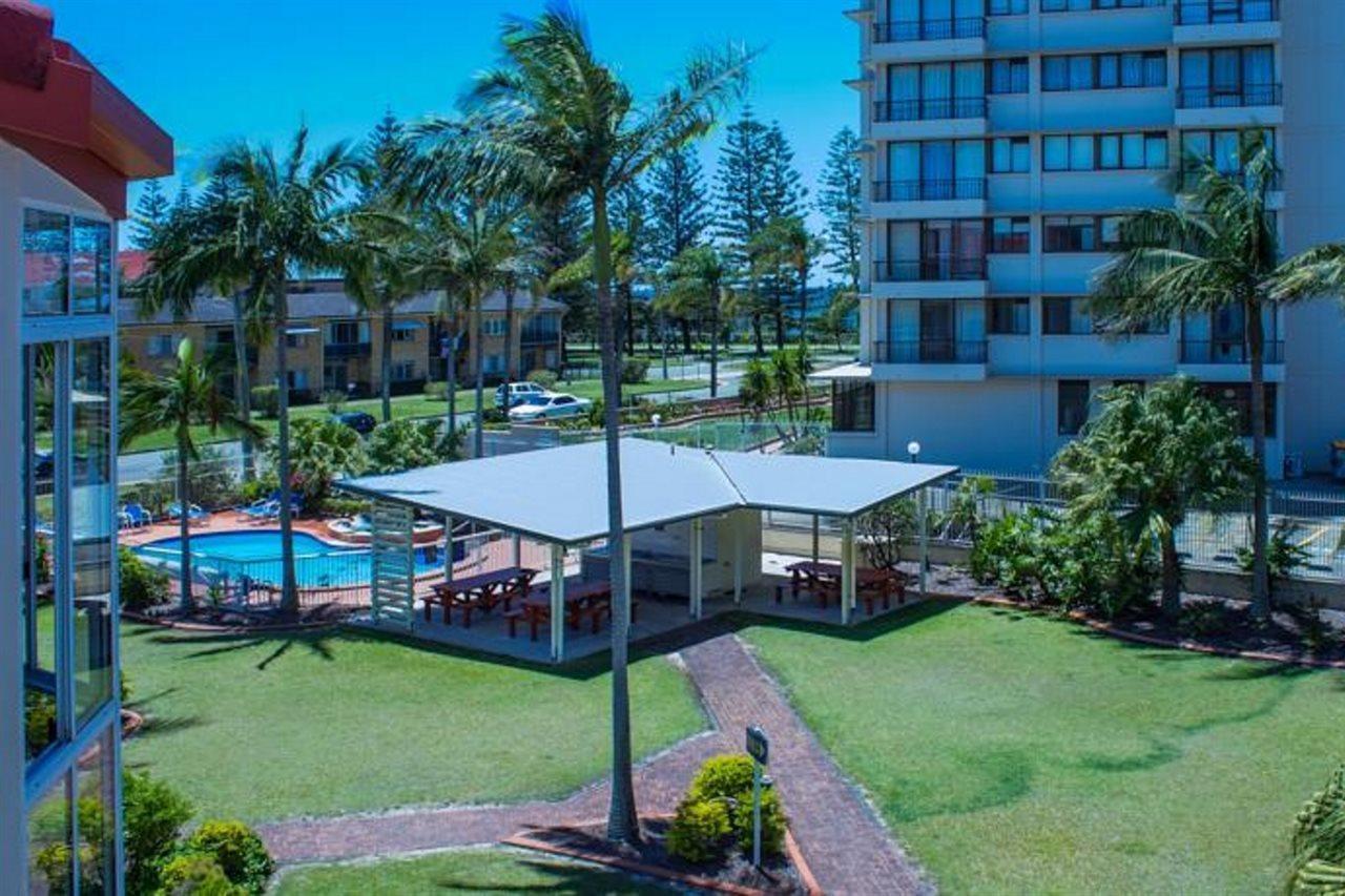 Key Largo Holiday Apartments โกลด์โคสต์ ภายนอก รูปภาพ