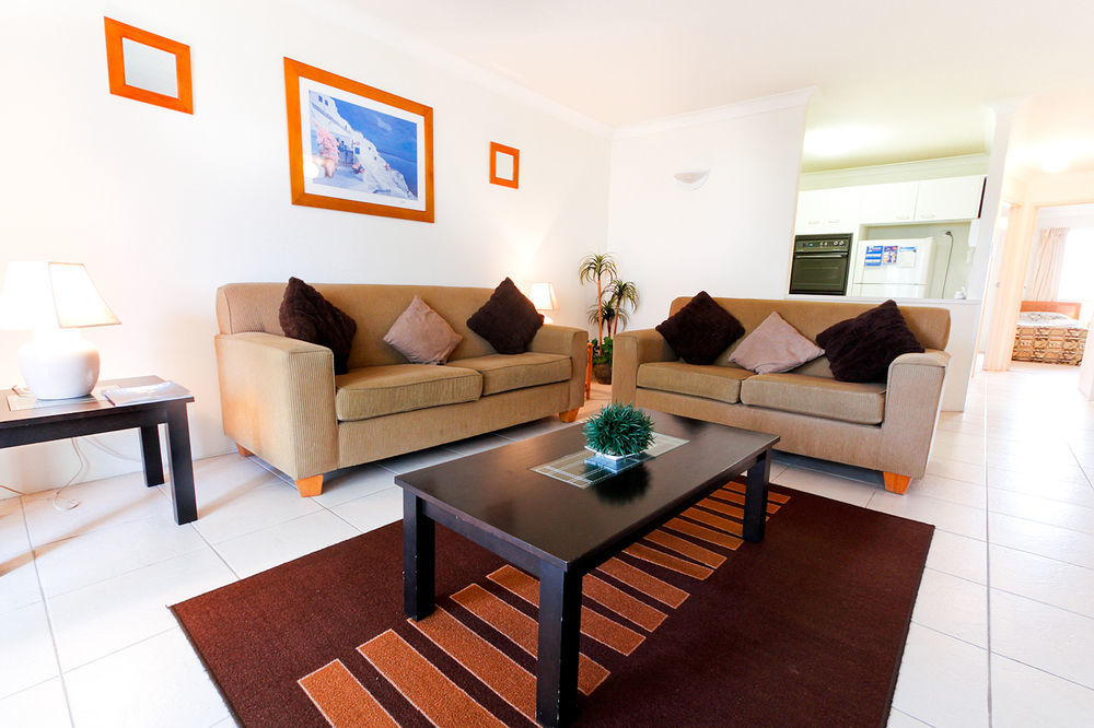 Key Largo Holiday Apartments โกลด์โคสต์ ภายนอก รูปภาพ